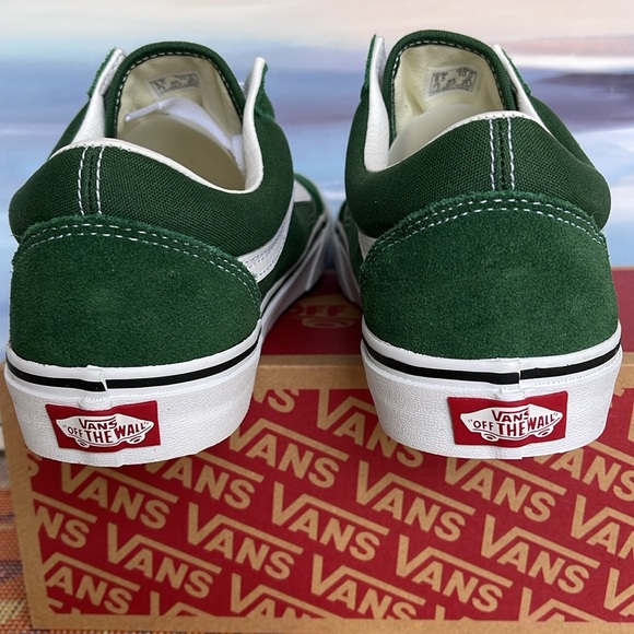 Vans WMNS Old Skool
Color Theory Greener Past
VN0005UF6QU
Sneakers - Picture 15 of 16